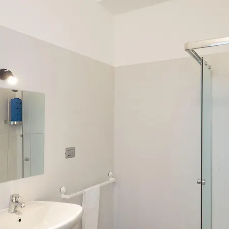 Lake Como Beach Hostel