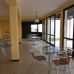 بيت شباب Lake Como Beach Hostel *