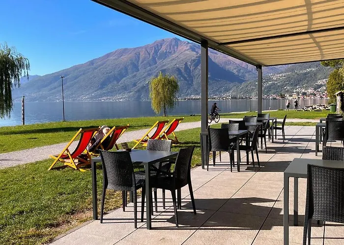 Хостел Lake Como Beach Hostel *