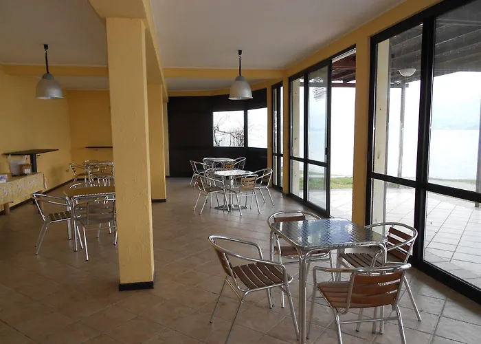 Хостел Lake Como Beach Hostel *