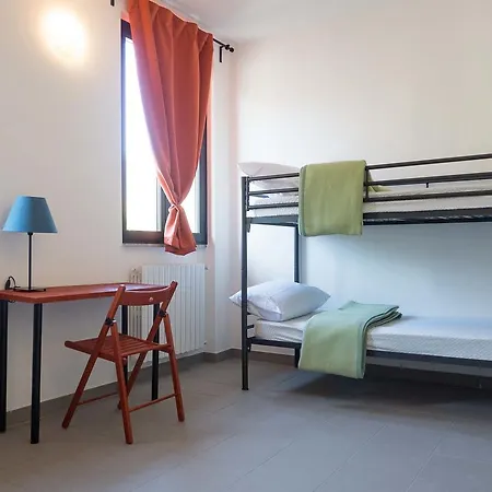 Hostel Lake Como Beach Hostel Domaso