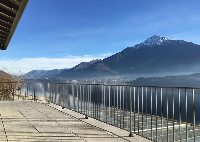 Lake Como Beach Hostel Ostello