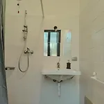 Hostel Lake Como Beach Hostel Domaso