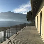 Lake Como Beach Hostel Domaso