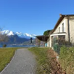 Hostel Lake Como Beach Hostel *